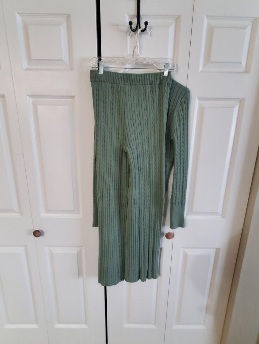 SINCERELY JULES NWT. LOUNGEWEAR SET. MED. CABLE KNIT. SAGE MINT GREEN. - Picture 10 of 10